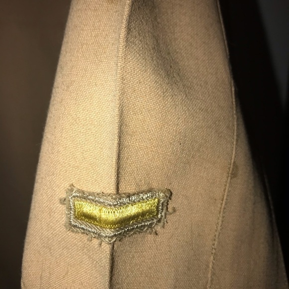 GUC Vintage Army Sergeant’s Shirt. This is an official Army issued shi… - Picture 14 of 16